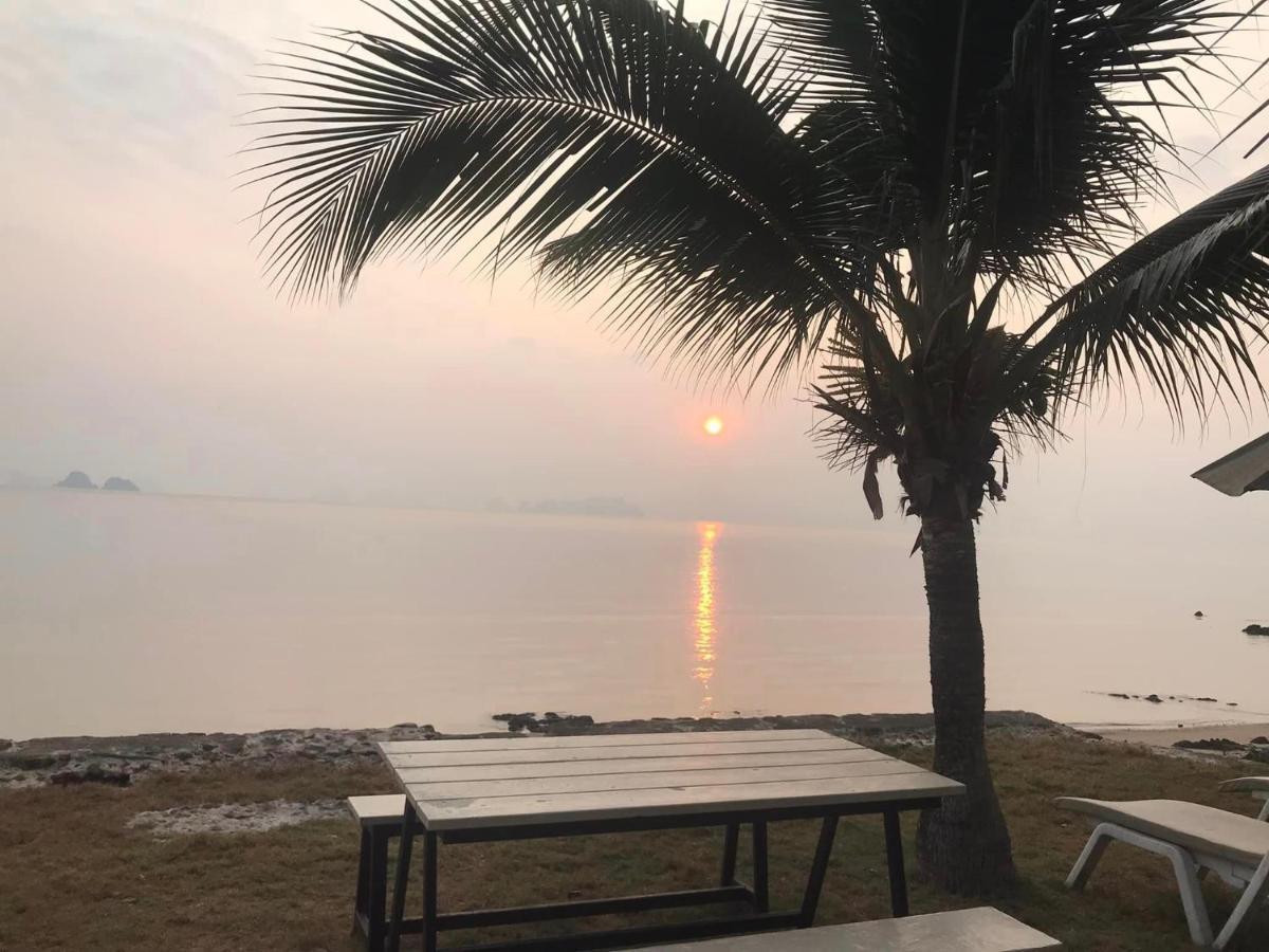 Hotel Koh Yao Yai Sea Breeze House เกาะยาวใหญ่ซีบรีซเฮ้าส์ Zewnętrze zdjęcie